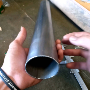 Pipa Besi Seamless OD 61mm / ID 57mm Tebal 2mm Panjang 50cm 100cm