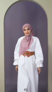 Ashika Scarf Arrafi: Jilbab Hijab Segiempat Motif Garis Mewah