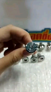 อารัตน์นอตซิ่ง น็อตยึดกันตก wave110i ปี2018-2024 สแตนเลส ขัดเงามี 3ลายราคาต่อ 1ชุด 1ชุด= 4ตัว