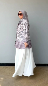 DYN - Aleta Top DYN CLOTHINGLINE Atasan Wanita