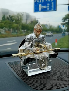 🇲🇾Sun Wukong Monkey King Car Ornament 斗战胜佛摆件 猴王 齐天大圣 孙悟空 Dashboard Decoration 送佛珠 防滑垫｜车用饰品 Interior Decor