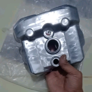 Besi Cover Tutup Cylinder Head CB 150R, CB 150X, CBR 150R, Sonic 150R & Supra GTR 150 Original Honda