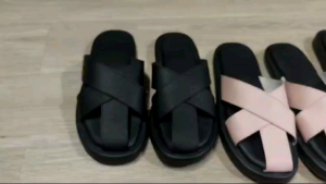 Sandal Wanita Jumbo Size: Pilihan yang Tepat untuk Kaki Lebar