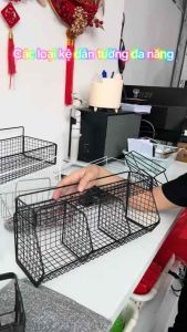 Kệ Lưới Inox 3 Ngăn 2 Tầng Tặng Kèm Miếng Dán Tường Đôi Dán Tường Đa Năng kệ đựng gia vị đa năng