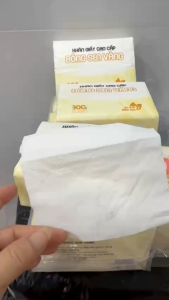 KHĂN GIẤY BÔNG SEN VÀNG LOẠI 300 TỜ 1 GÓI