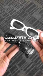 Kacamata Hitam Anak Fashion Gaya Retro