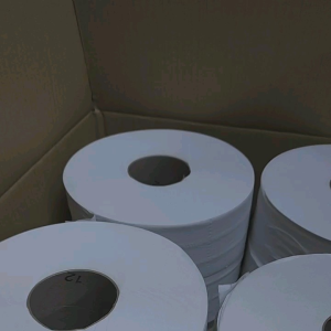 กระดาษชำระ กรีนพลัส 2 ชั้น ยาว 300 เมตร กระดาษธรรมดา ทิชชู่ม้วนใหญ่ สำหรับห้องน้ำทิชชู่แกนใหญ่ Green Plus