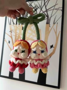 ตุ๊กตาพวงกุญแจ น้องเชอรี่ พวงกุญแจแฮนเมด พวงกุญแจตุ๊กตาถักจากไหมอุด้ง