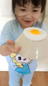 ของเล่นเด็ก ไข่ดาว ไข่หนึบ  เหมือนจริง ติดกำแพง