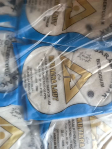 Garam Masak halus beryodium kemasan 100gr cap MUTIARA LAUT 1 ball isi 40 bungkus