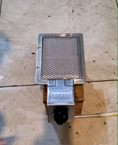 bếp nướng GAS du lịch đa năng bật cháy loại 17x22cm kèm dây van GAS du lịch