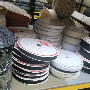 HOOK & LOOP BLACK MAGIC TAPE VELCRO TAPE FASTENER STRAP