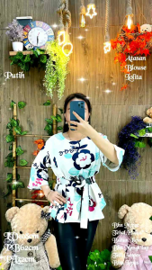 Atasan Blouse Wanita Lolita detail keterangan ada digambar import kualitas import 250gram