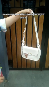 Tas Wanita Multifungsi & Stylish: Pilihan Terbaik Untuk Berbagai Aktivitas