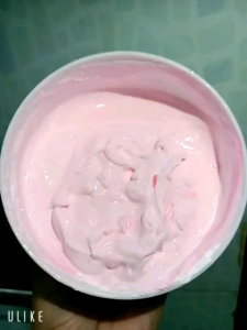HỘP 500G.KEM BODY MEN DÂU HỒNG. KÍCH DỮỠNG TRẮNG DA BODY. MAKEUP CHỐNG NẮNG NÂNG TONE DA