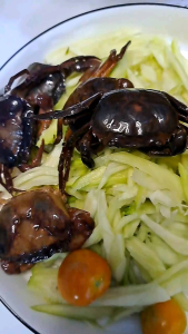 ปูนาดอง ปูนาดองน้ำปลากวน ( 2 กระปุก ) รสชาติ เค็มนิด หวานหน่อย อร่อยมากๆคะ