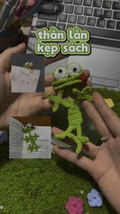 Móc khoá/Kẹp sách thằn lằn khô len handmade hài hước treo balo hoặc đánh dấu sách