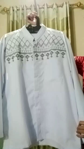 Baju Koko Pria Hadroh Kombinasi Motif Bordir Lengan Panjang Warna Putih M L XL Kekinian by Ar-Rifqi