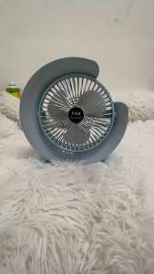 พร้อมส่ง🇹🇭พัดลมตั้งโต๊ะ ชาร์จ USB ลมแรง10เท่า โคมไฟ LED พัดลมพกพา ปรับได้ 3