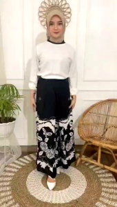 SARUNG GOYOR SANTRI PUTRI MOTIF (Monocrom) KAIN RAYON HALUS ADEM