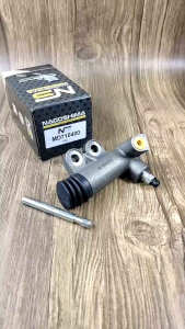 MD710400 Co Assy L 300 Diesel / Master Kopling Bawah Mitsubishi / Clutch Operating