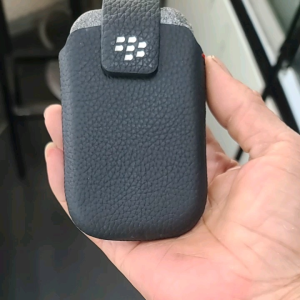 Bao da đeo blackberry 9700 9780 9800 9810