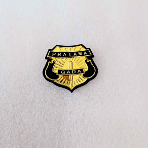 Pin Gada Pratama Magnet Akrilik Hitam Motif Timbul 3D