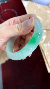 Jadeite jade bangle 55.5mm singapore