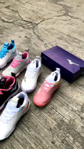 Sepatu Volly Mizuno Momentum 3 Sepatu Olahraga Wanita Sepatu Volly Cewek Sepatu Voli Mizuno Wanita