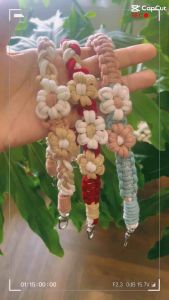 Dây đeo điện thoại Macrame thắt hoa ( tặng kèm thẻ treo điện thoại)