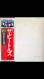 แผ่นเสียง Vinyl LP Artist : The Beatles Album : White Album Cover : VG++ Disc : VG++ ( 2 LP ) Manufactured : Japan Released : 1976 Price : 2650