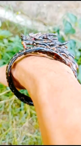 Gelang Akar Bahar Naga: Aksesori Eksotik untuk Pria