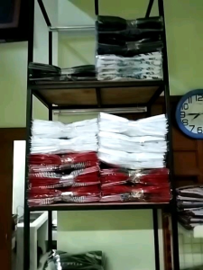 Kaos Distro Bandung Paling Laris & Harga Grosir DGREEN
