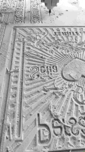 Cetakann Lis Dinding