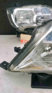 NISSAN SERENA C26 HID HEADLAMP LAMPU DEPAN FRONT LIGHT