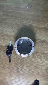 Kawasaki Ninja 250R Z250 Z250SL Z300 Motorcycle Fuel Gas Tank Cap Cover Lock Key