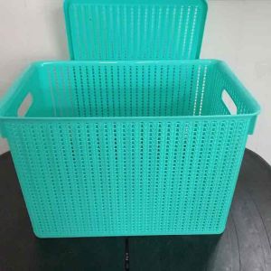 Uniglobal Rattan Basket with Cover Filling Knitted Organizer Space Savers