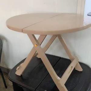 Foldable Round Kiddie Table: A Compact Solution for Your Child