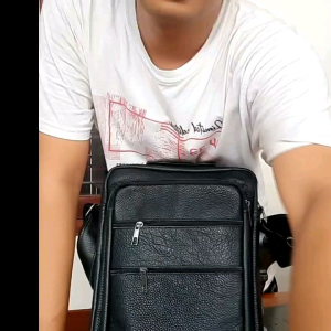 Tas Selempang Pria Kulit Sapi model Banyak Saku