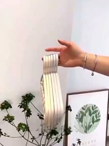 Little Ayesha Gantungan Baju Bergelombang Hanger Gelombang Gantungan anti Slip Muat Banyak