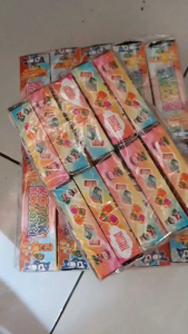 Mainan kotak kado kadoan berhadiah 1 pack isi 10 pcs