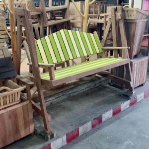 ชิงช้าโยก สีสันสดใส แต่งสวน แต่งบ้าน รองรับ 100 กก ส่งฟรี กทม ปริมณฑลไม่เกิน 30 กม จาก JJ Outlet สอบถามค่าส่งได้