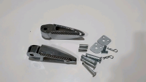 FOOT STEP BELAKANG MOTOR/STEP INJAKAN KAKI MOTOR SCOOPY/SCOOPY FI/SCOOPY NEW/BEAT CARBU/BEAT/BEAT FI/BEAT ESP ISS/BEAT STREET/BEAT DELUXE/BEAT NEW/BEAT SPORTY/VARIO/VARIO KARBU/VARIO 125/VARIO 150 OLD/GENIO/GENIO NEW