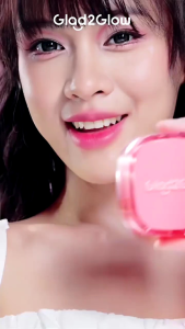 TERBARU 100% ORI]Glad2Glow Cushion Foundation 6 Shades | Semi-Matte Full Coverage | BB CC Cream & Concealer | Waterproof Anti-Pudar Tahan 8 Jam | Cocok untuk Semua Kulit | Vit C & Mixberry high cover glad2glow