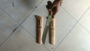 Pisau Serba Guna: Peralatan Masak Multi Fungsi