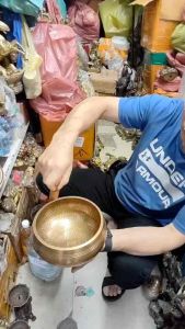 ขันทิเบตทองเหลือง 35นิ้วทำมือทิเบตระฆังโลหะชามร้องเพลงพร้อมกองหน้าสำหรับพุทธศาสนาพุทธทำสมาธิบำบัดผ่อนคลายโยคะ
