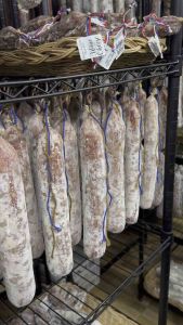 +/- 650 gr NEW chef’s signature salami saucisson ไส้กรอกแห้ง pack