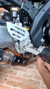 Raiser Footstep Yamaha R15 V2 Peninggi Footstep R15 V2 Braket Footstep
