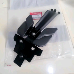 cover dudukan bawah spakbor belakang cover rr fender lower cbr 250rr k64 cbr 250rr k64j cbr 250rr k64N original honda