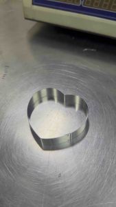 S3B - 10 pcs x STAINLESS STEEL NEST BISCUIT LOVE SHAPE 15mm 燕窝模具